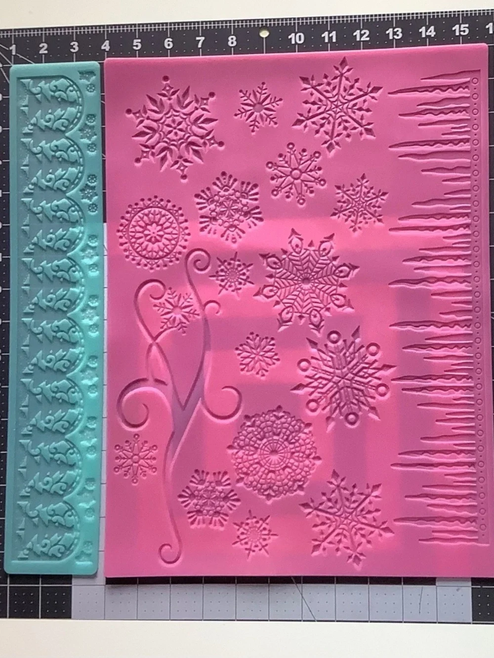 Christmas Large Size Silicone Cake Decorating Mold 3D Food Grade Silicone, 2 pcs